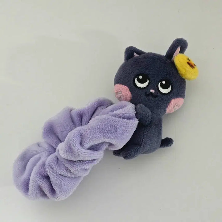 [SOLD OUT] 라이즈 토냥덕 스크런치