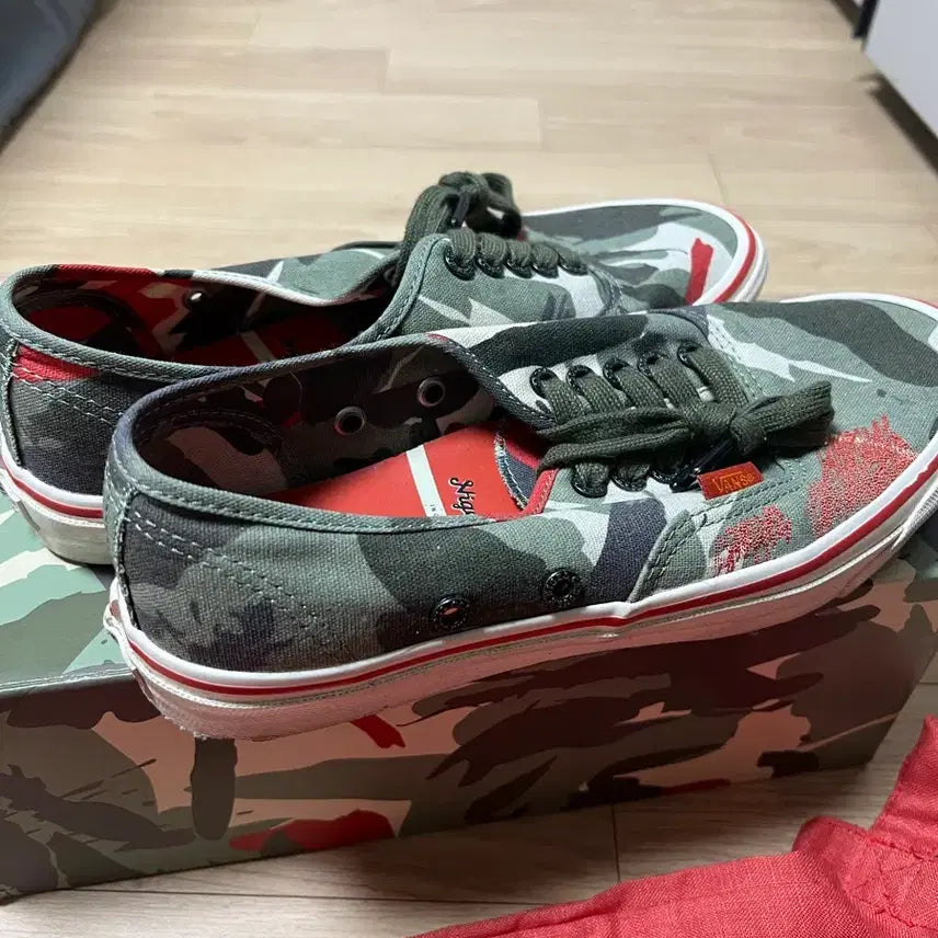 [BUNJANG] Nigel Cabourn x Vans Vault Collaboration Camo 8.5 Shoes / 나이젤카본 반스 볼트 카모 8.5사이즈