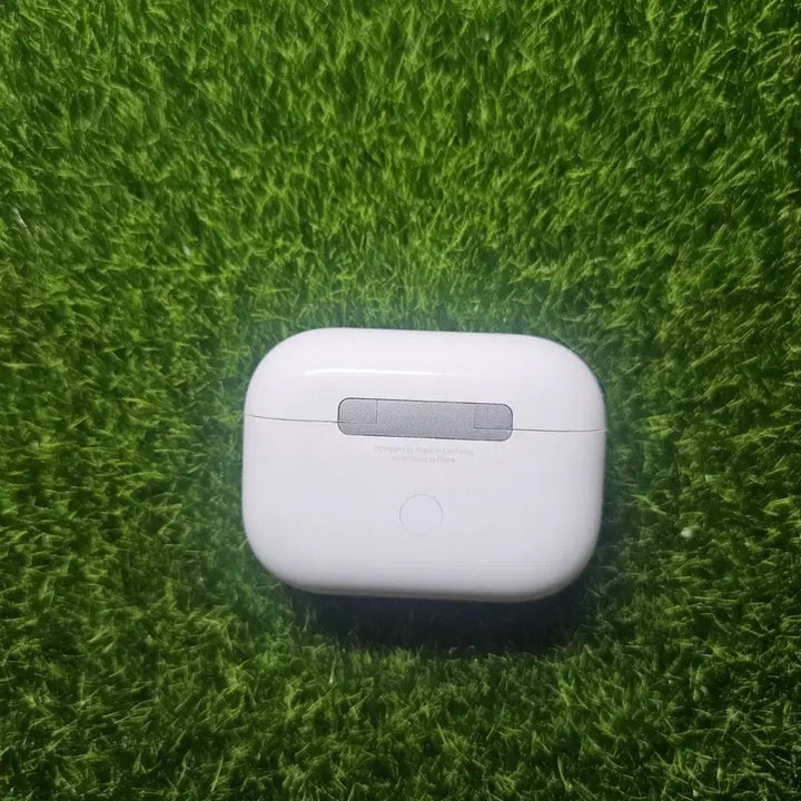 [BUNJANG] Apple AirPods Pro 2nd Gen USB-C Case / 에어팟프로2 C타입 본체