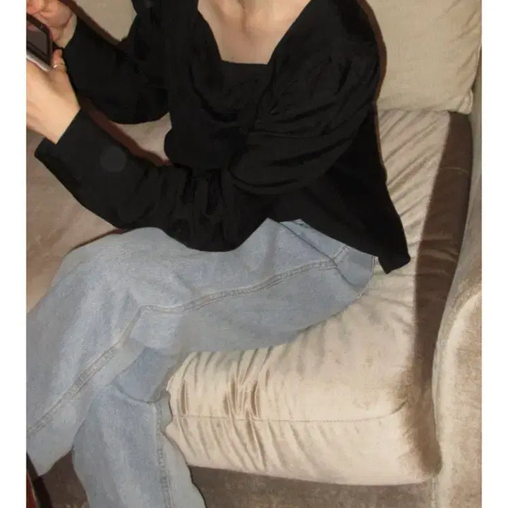 [BUNJANG] Demelley Sheer Shirring Blouse / (새상품)드멜리 시어 셔링 블라우스