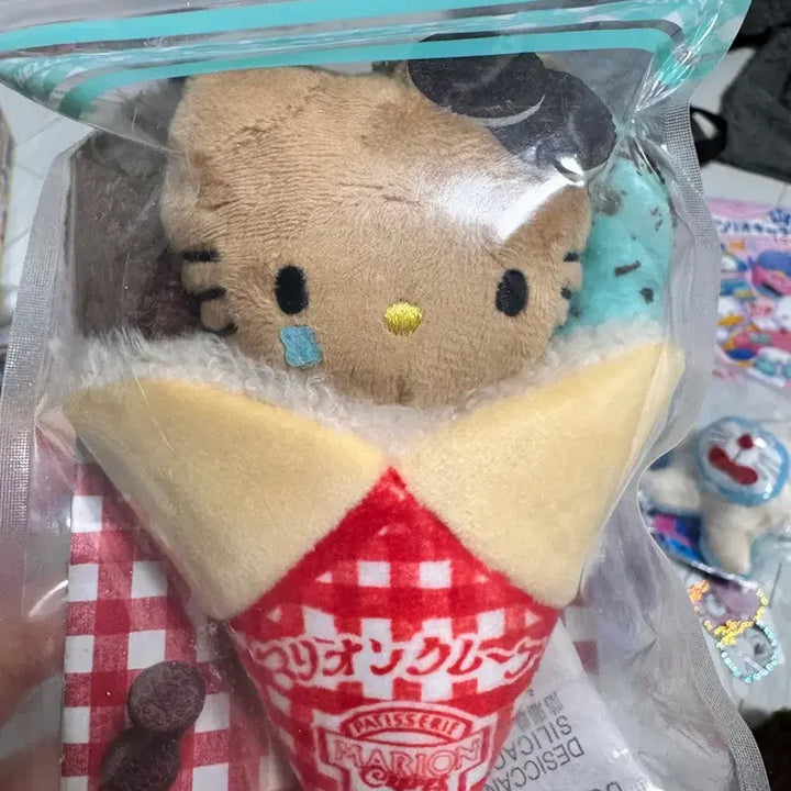 [BUNJANG] Lawson Collaboration Kitty Doll / 키티 로손