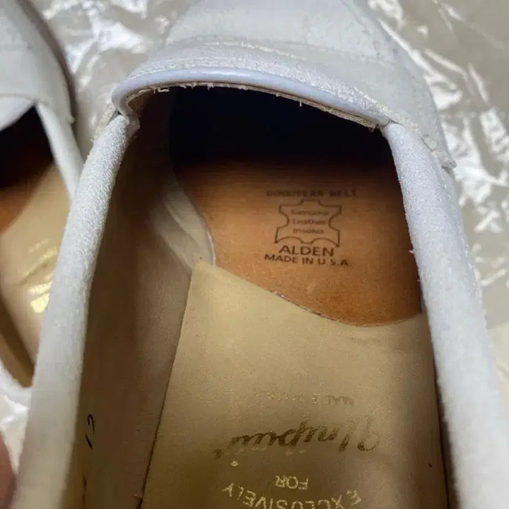 [BUNJANG] Alden A6202 White Bucks Split Toe Oxford 8.5D / Alden 알든a6202 화이트벅스 유니페어 별주/8.5D