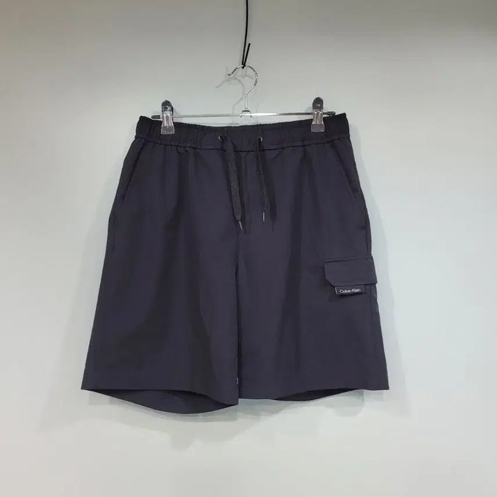 [BUNJANG] Calvin Klein Performance Black Shorts / 캘빈클라인 퍼포먼스 블랙 반바지 27