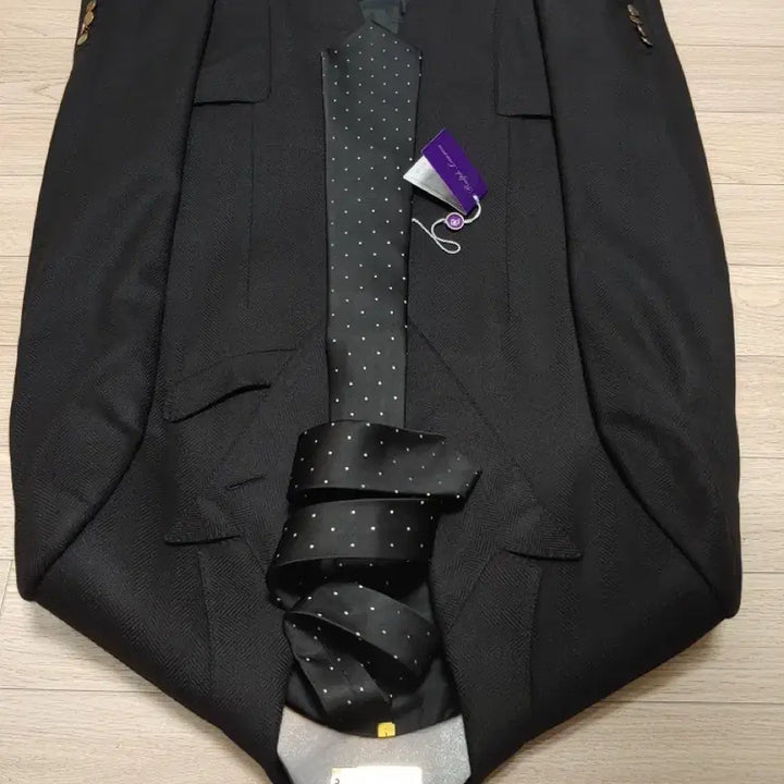[BUNJANG] Ralph Lauren Purple Label Silk Polka Dot Necktie / 랄프로렌퍼플라벨 도트넥타이
