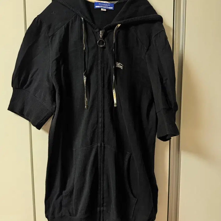 [BUNJANG] Burberry Blue Label Black Short Sleeve Zip-Up Cardigan / 버버리 블루라벨 블랙 반팔 집업 가디건