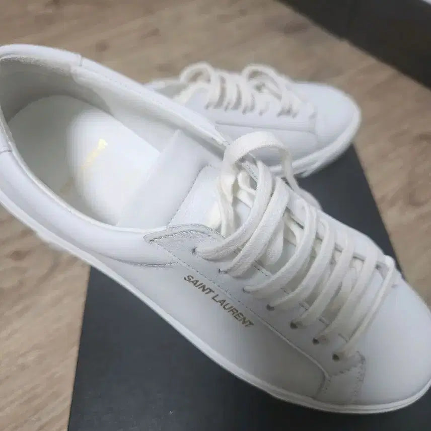 [BUNJANG] Saint Laurent White Leather Sneakers / 생로랑 화이트 레더 스니커즈(정품/풀박)