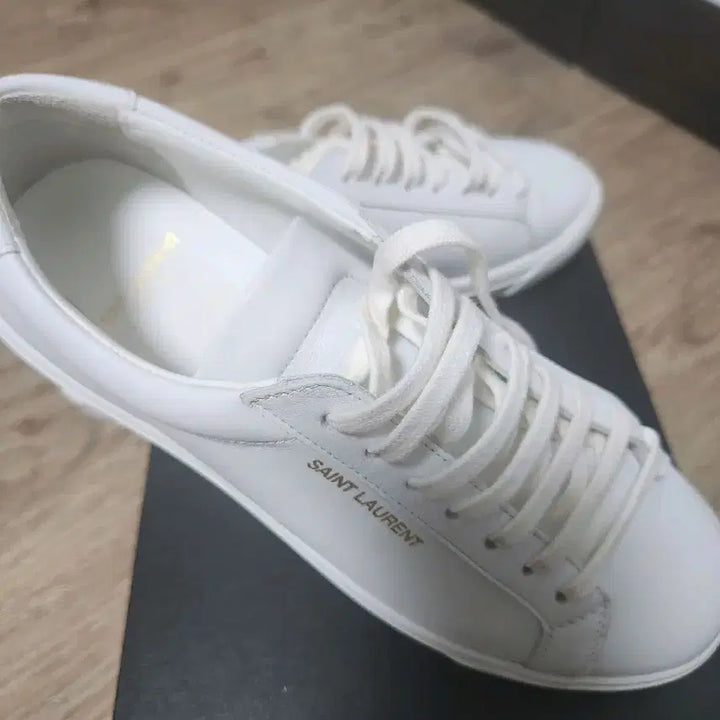 [BUNJANG] Saint Laurent White Leather Sneakers / 생로랑 화이트 레더 스니커즈(정품/풀박)