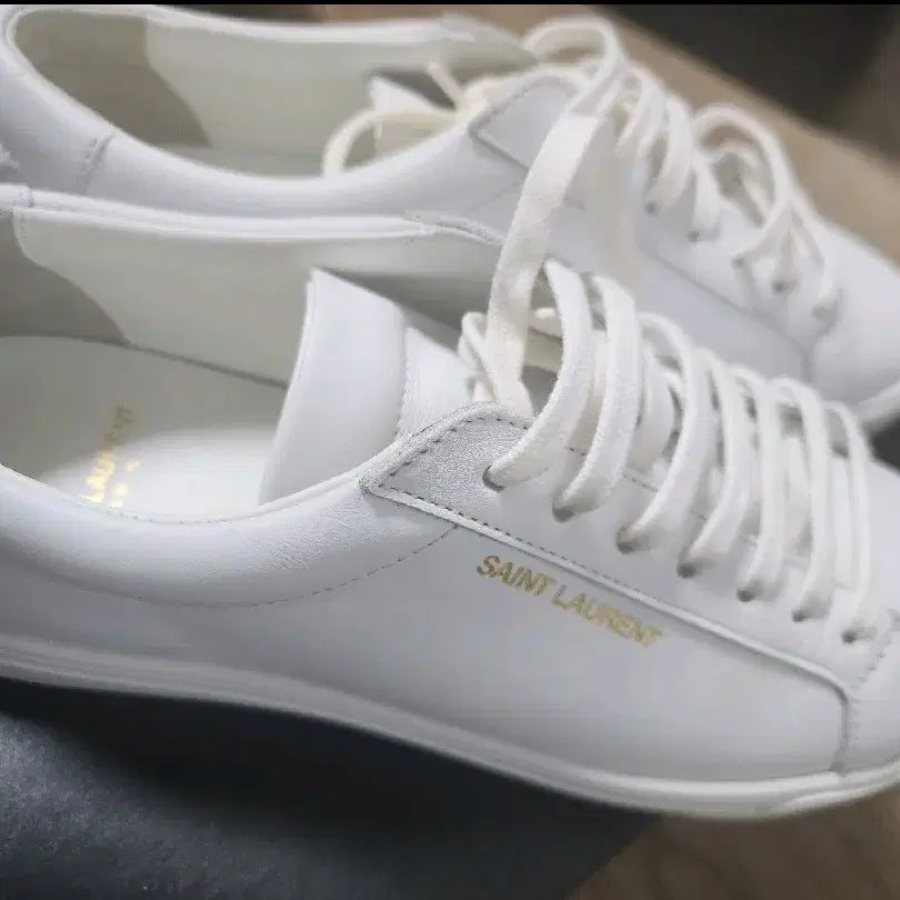 [BUNJANG] Saint Laurent White Leather Sneakers / 생로랑 화이트 레더 스니커즈(정품/풀박)