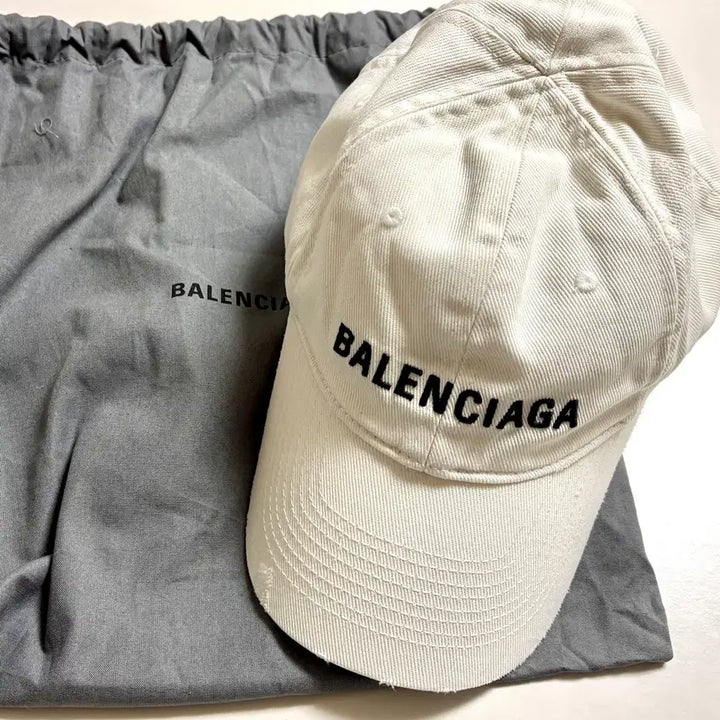 [BUNJANG] Balenciaga Glow in the Dark Baseball Cap L White / 발렌시아가 볼캡 화이트 새상품