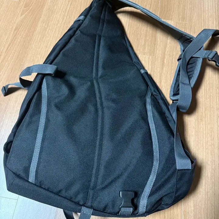 [BUNJANG] Nagoce Sling Bag Black / 나고클 슬링백 블랙