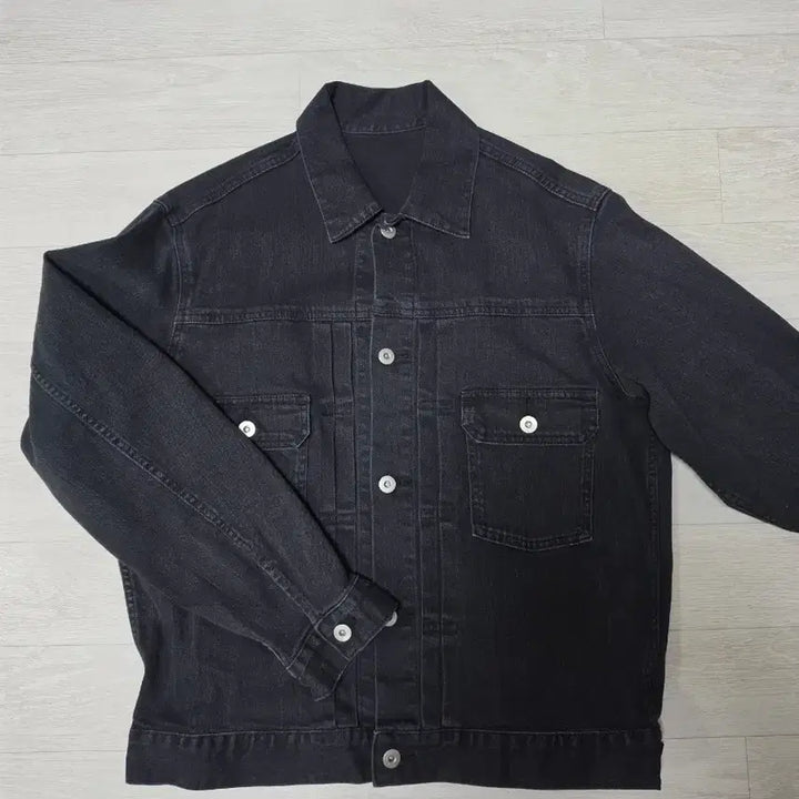 [BUNJANG] L 2nd Gen Washed Black Trucker Jacket / [L]2세대 트러커 자켓 흑청자켓 워시드 블랙