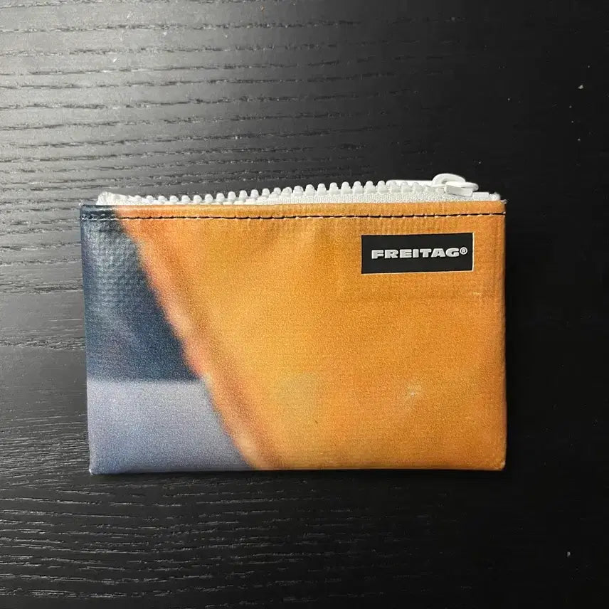 [BUNJANG] Freitag Blair Messenger Bag Unique Graphic Print / (새상품) 프라이탁 블레어 전사