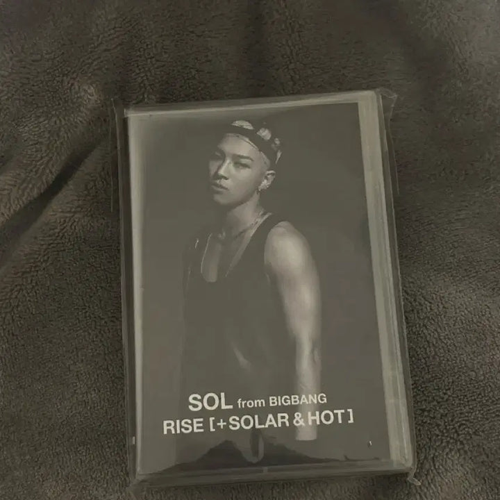 [BUNJANG] BIGBANG Taeyang Play Button New / 태양 플레이버튼 새상품