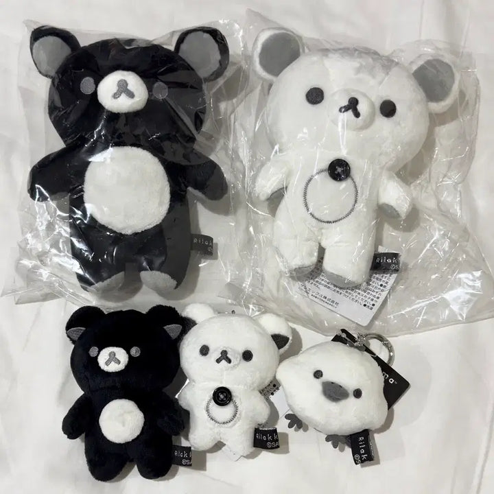 [BUNJANG] San-X Basic Monochrome Series Rilakkuma, Korilakkuma, Kiiroitori Bundle Set / 산엑스 베이직 모노크롬 시리즈 리락쿠마 코리락쿠마 키이로이토리 일괄 판매
