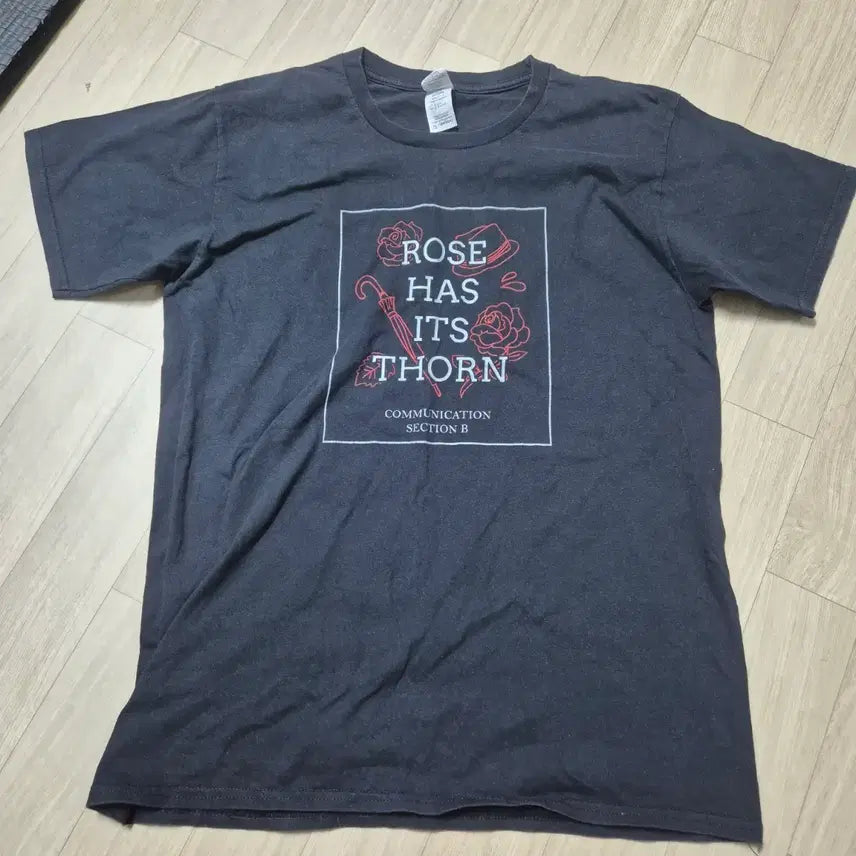 [BUNJANG] Gildan Rose Thorn Graphic T-Shirt / 길단 장미가시 반팔티