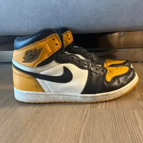 [BUNJANG] Nike Air Jordan 1 High OG Taxi Sneakers / 나이키 조던 1 하이 OG 택시 *오늘까지만 4만원대*