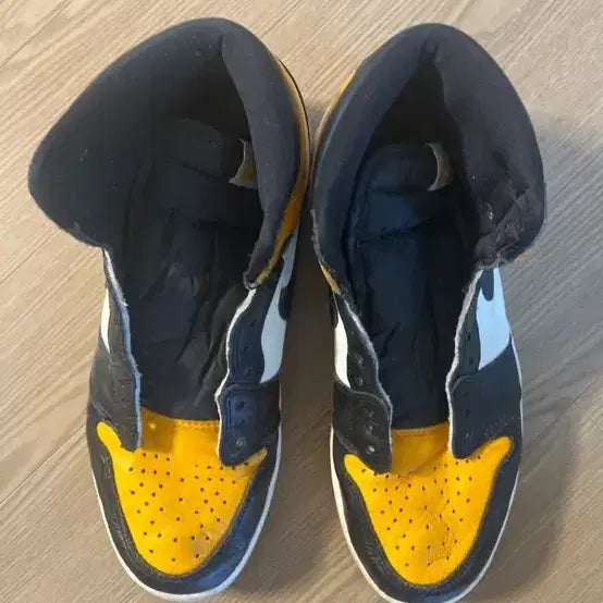 [BUNJANG] Nike Air Jordan 1 High OG Taxi Sneakers / 나이키 조던 1 하이 OG 택시 *오늘까지만 4만원대*