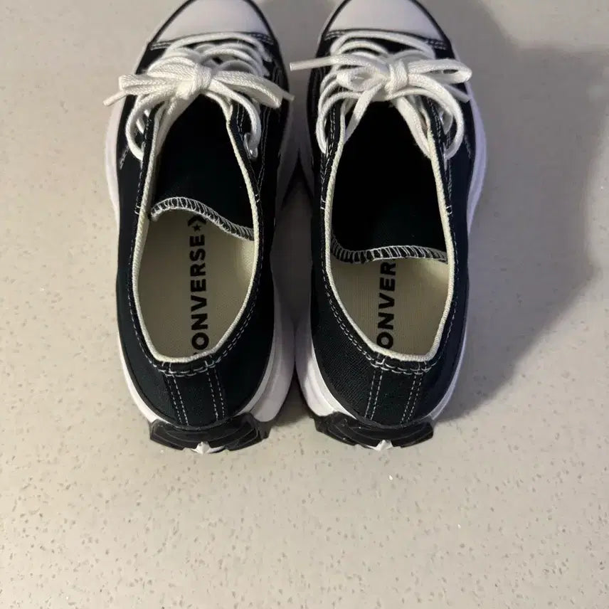 [BUNJANG] Converse Run Star Hike Low Top Sneakers / (235) (새 상품) 컨버스 런스타 하이크 로우