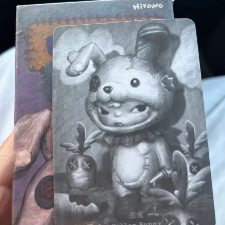 [BUNJANG] Hirono Carnival Killer Bunny Vinyl Figure (Sealed) / 히로노 카니발 킬러버니 비닐 미개봉 새상품 판매
