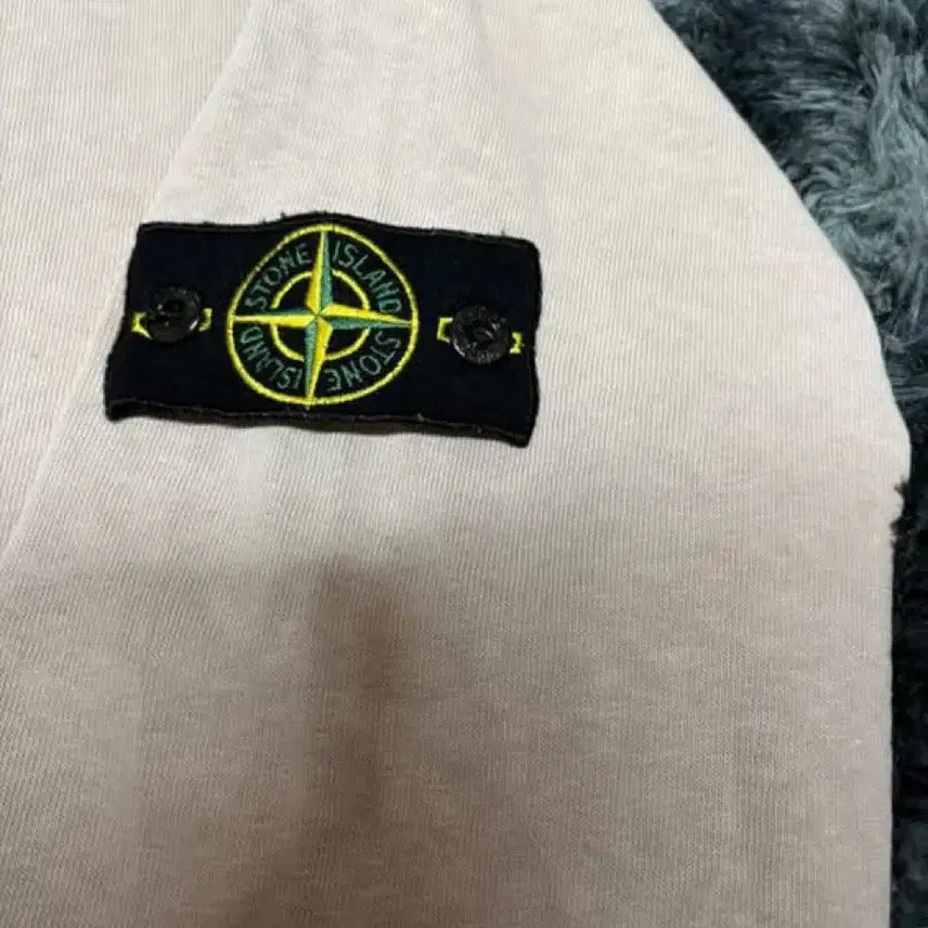 [BUNJANG] Stone Island Crewneck Sweatshirt (Beige, Size L) / [정품/L사이즈]스톤아일랜드 맨투맨