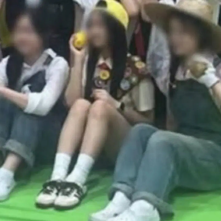 [BUNJANG] Farmer School Photo Outfit Rental / 농부 졸사|2|인 대여