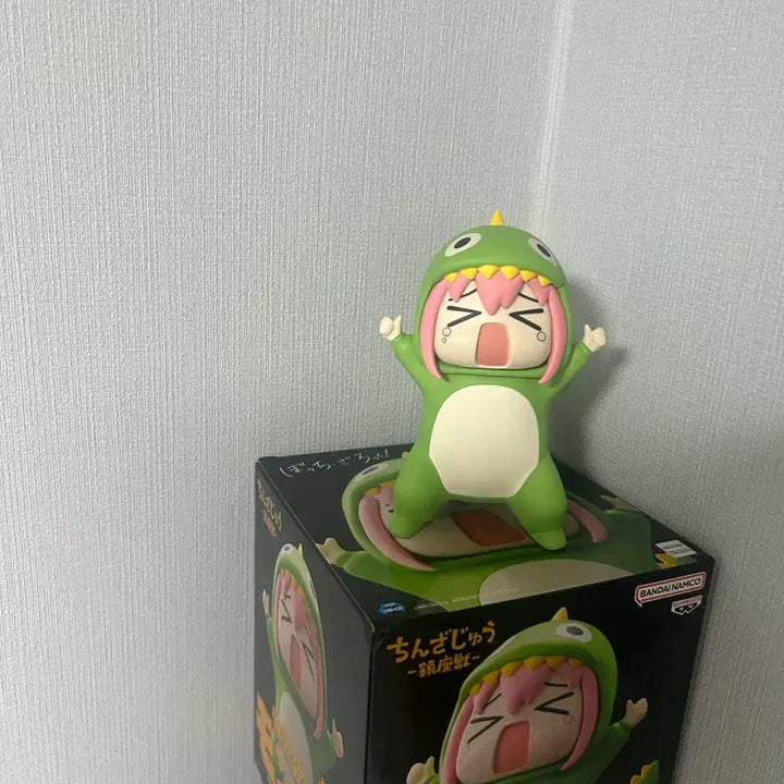 [SOLD OUT] 봇치더락 공룡 히토리 피규어입니다