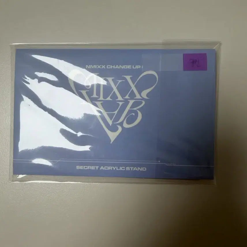 [BUNJANG] NMIXX Mix Lab Secret Acrylic Stand Kyujin / 엔믹스 팬콘 믹스랩 시크릿 아크릴 스탠드 규진 원가양도