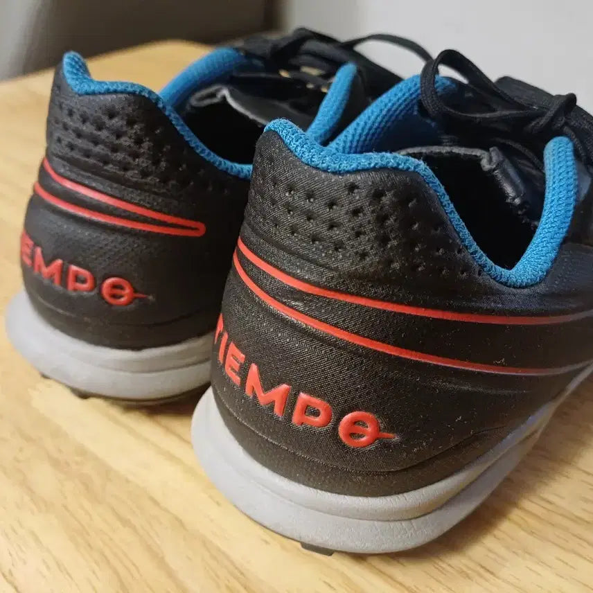 [BUNJANG] Nike Tiempo Futsal Shoes 240mm / 나이키 티엠포 풋살화 240mm