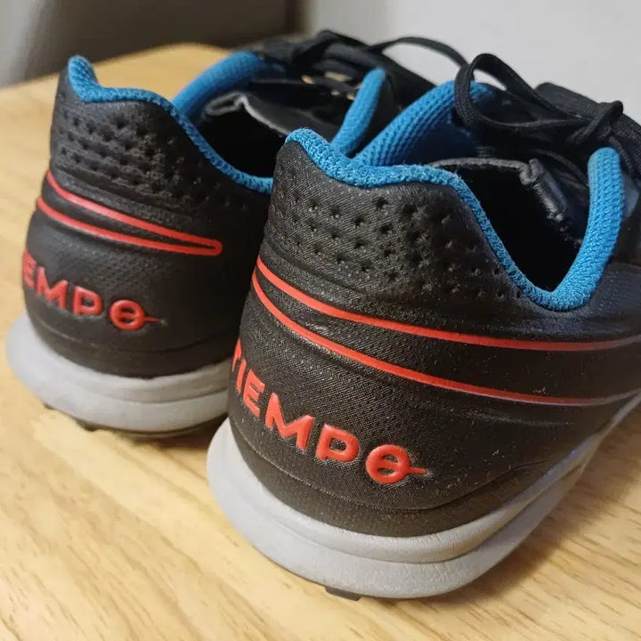 [BUNJANG] Nike Tiempo Futsal Shoes 240mm / 나이키 티엠포 풋살화 240mm