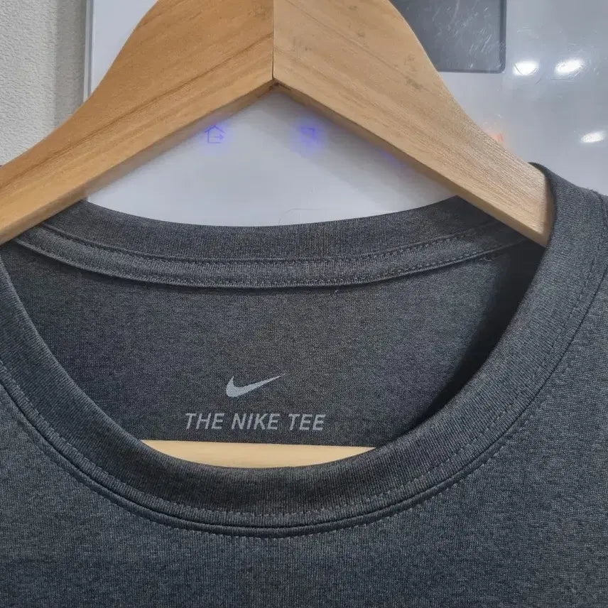 [BUNJANG] Nike Dri-FIT Short Sleeve T-Shirt - Gray / 나이키 드라이핏 반팔 티셔츠 회색