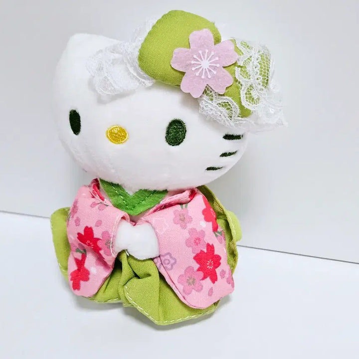 [BUNJANG] Sanrio Authentic Kimono Kitty Matcha Doll Keyring / 산리오 정품 기모노 키티 말차 인형 키링