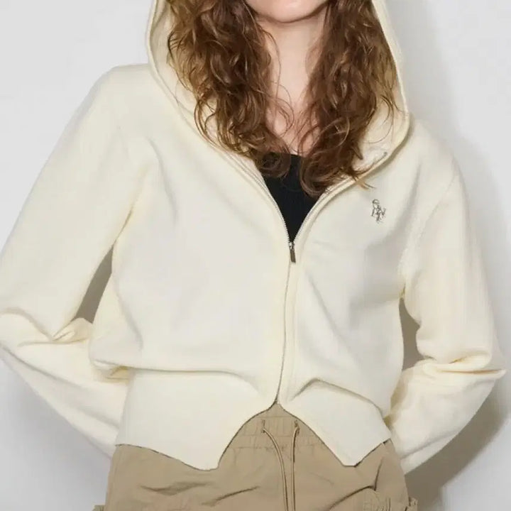 [BUNJANG] General Idea Essential Knit Hoodie Zip-Up Ivory / 제너럴아이디어 에센셜 후드 집업