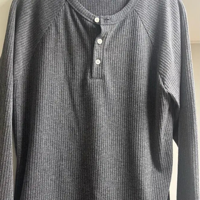 [BUNJANG] Ribbed Muscle Fit Henley Long Sleeve Shirt / 골지 머슬핏 헨리넥 긴팔