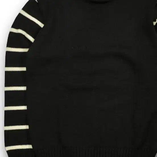 [BUNJANG] Attractions High-Neck Sweater / 어트랙션즈 하이넥 스웨터