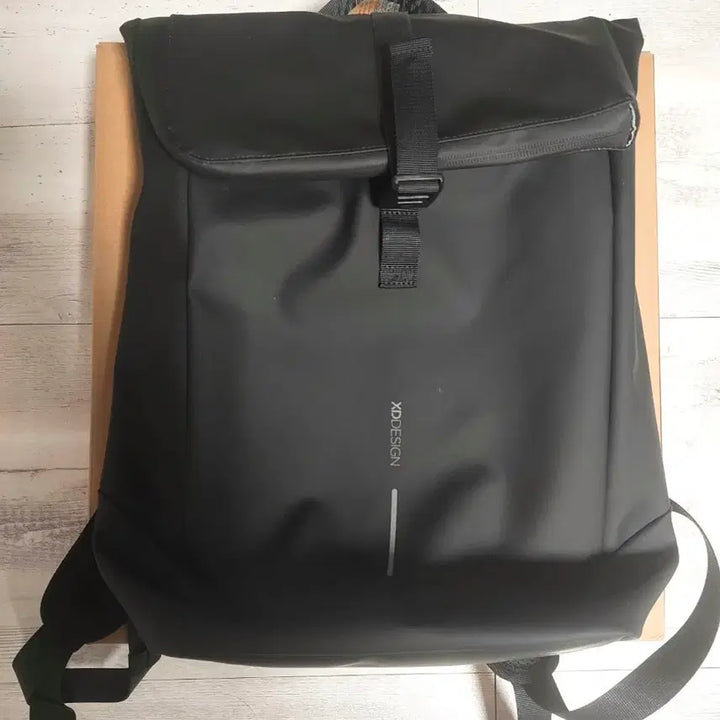[BUNJANG] XD DESIGN Urban Series Waterproof Expandable Backpack / 엑스디디자인 아웃도어 확장형 방수 어반 플랩탑 남녀 백팩