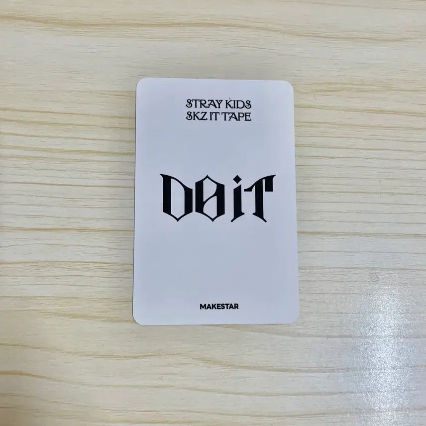 [BUNJANG] Stray Kids Seungmin Doing Livestream Makestar Lucky Draw Photocard / 스키즈 승민 두잇 메이크스타 럭드 포카