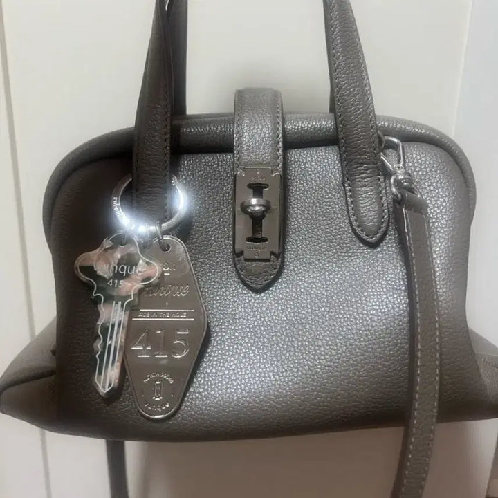 [BUNJANG] Vunque Tock Bag Small Gray + Keyring / 분크 토크백 스몰 가방 그레이 +키링 (배송비포함)