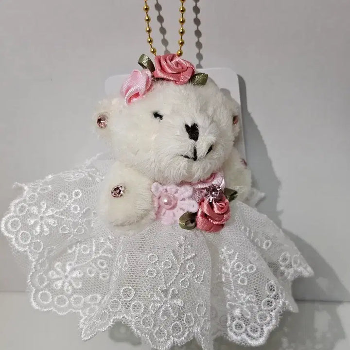 [SOLD OUT] 레이스 장식 곰인형 키링 (새상품)