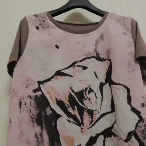 [BUNJANG] Gold Pearl Printing Top / 입으면 넘 예쁜 금펄 프린팅 탑 / 반품 44cm