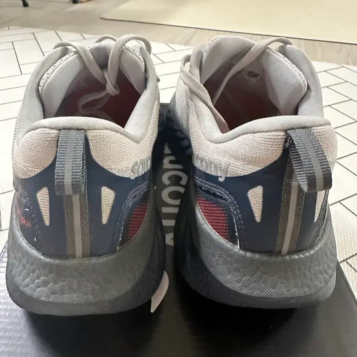 [BUNJANG] Saucony Triumph 22 Wide Running Shoes (265mm) / 써코니 트라이엄프22 와이드 265