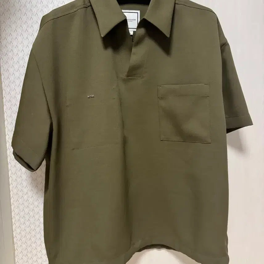 [BUNJANG] Wooyoungmi 26SS Khaki Open Collar T-Shirt Size 46 / 우영미 26ss 카키 오픈 칼라 티셔츠 (46)