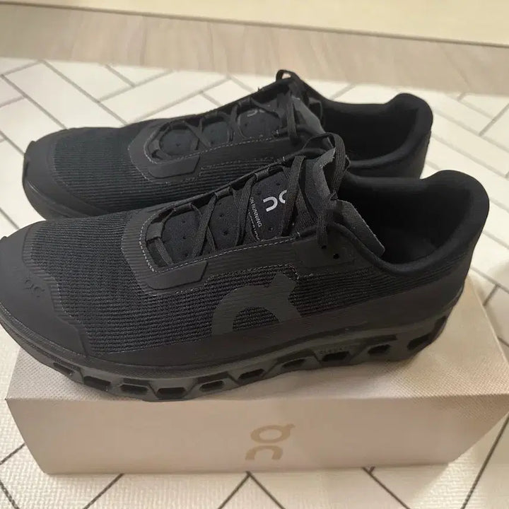[BUNJANG] On Cloudmonster Void Running Shoes / 온러닝 클라우드몬스터 보이드 270