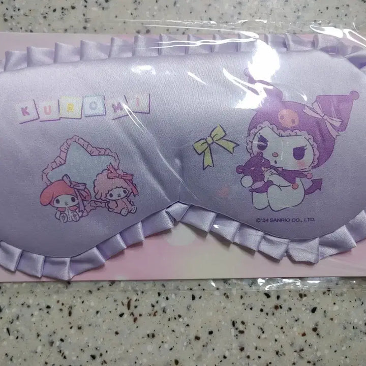 [BUNJANG] Sanrio Kuromi Sleep Mask / 산리오 쿠로미 수면안대ㅡ교신가능