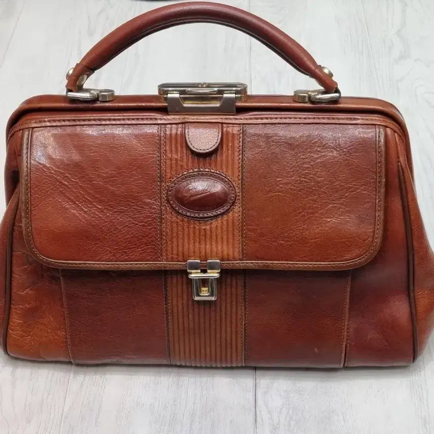 [BUNJANG] Giudi Italian Leather Doctor Bag Tote Bag Brown / 이태리 지우디 소가죽 토드백