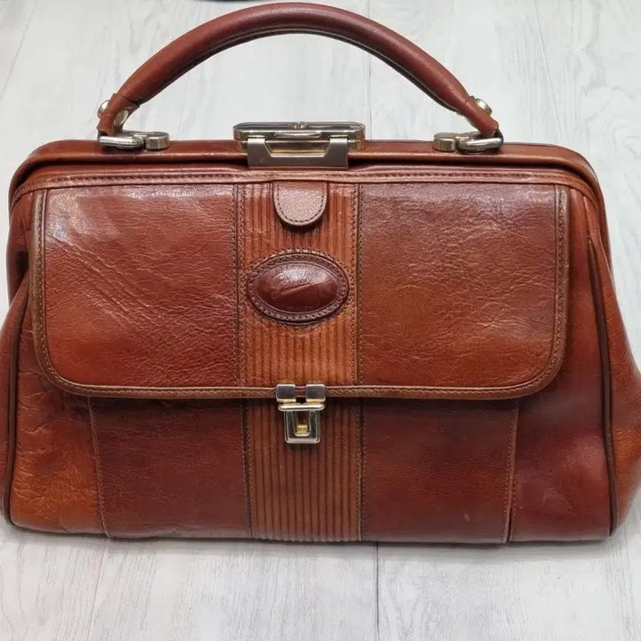 [BUNJANG] Giudi Italian Leather Doctor Bag Tote Bag Brown / 이태리 지우디 소가죽 토드백