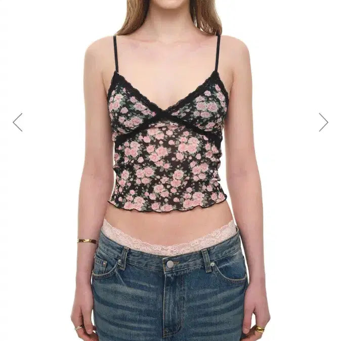 [BUNJANG] toomuchtax Floral Lace Cami Top / toomuchtax 플로럴 레이스 블랙 캐미 탑