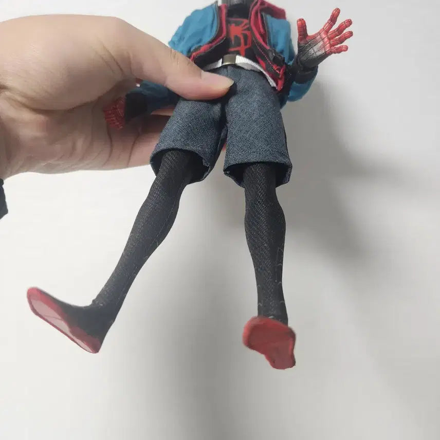 [BUNJANG] Hot Toys Miles Morales Action Figure / 핫토이 마일스 모라레스 급처