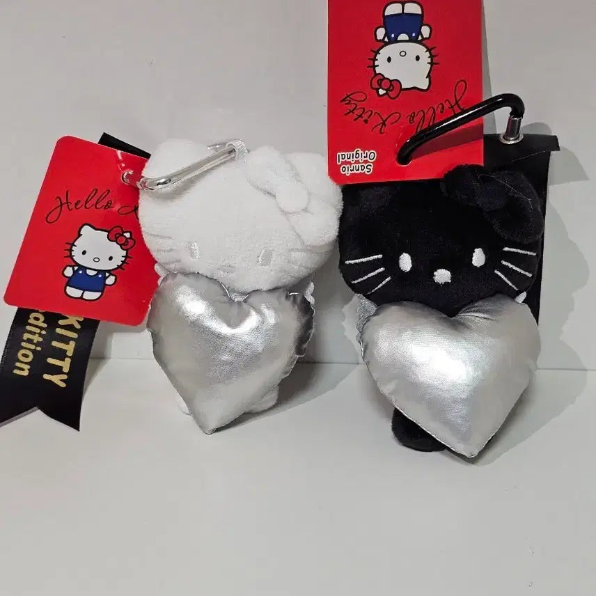 [BUNJANG] Hello Kitty Heart Plush Keychain Bundle Set (White/Black) / (일괄)헬로키티 하트 인형 키링 (화이트/블랙)