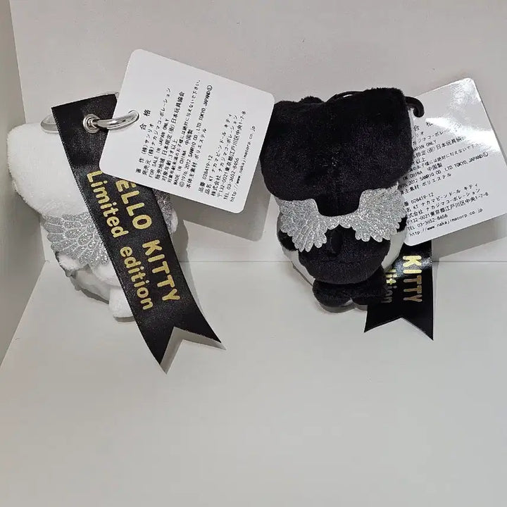 [BUNJANG] Hello Kitty Heart Plush Keychain Bundle Set (White/Black) / (일괄)헬로키티 하트 인형 키링 (화이트/블랙)