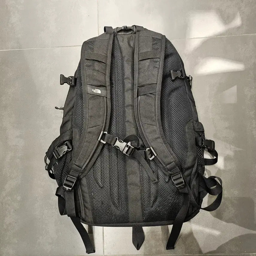 [BUNJANG] The North Face Hot Shot Backpack Black / 노스페이스 핫샷 백팩 블랙